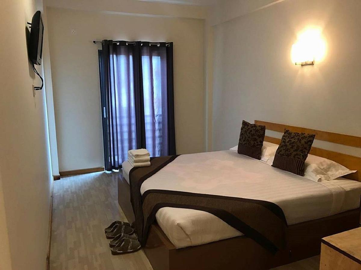 Sky Motel กาลอว์ ภายนอก รูปภาพ